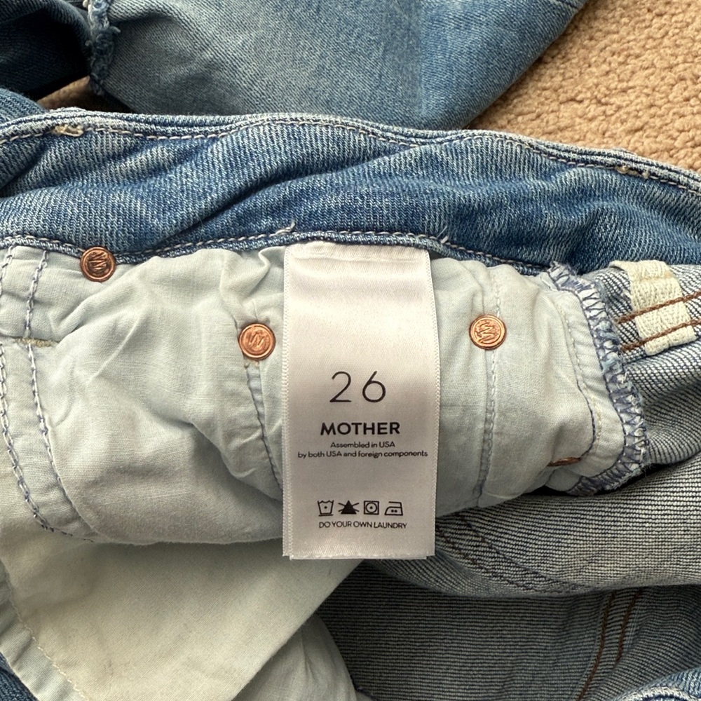 MOTHER The High Waisted Looker Distressed in Dropping Out Wash Jeans Size 26 - Picture 10 of 12